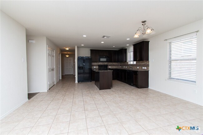 Building Photo - 1321 Cozy Creek Dr Rental