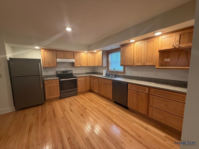Building Photo - Madison St - 026 Unit 2 Rental