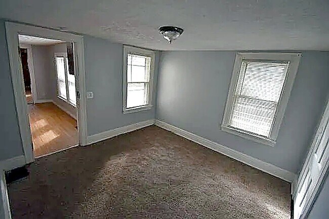 Photo - 15 St Clair St Unit 2