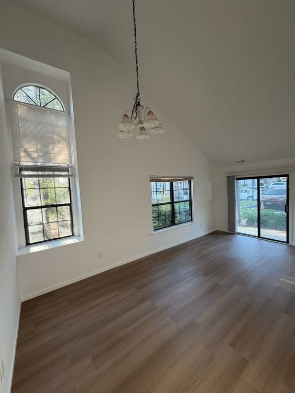 Photo - 2807 Hawthorn Ct