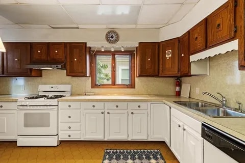 Photo - 77 Pearson Rd