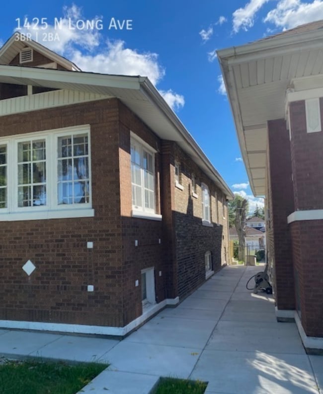 Photo - 1425 N Long Ave