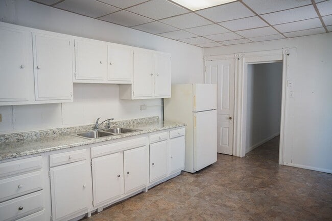 Photo - 621 Park St Unit 1