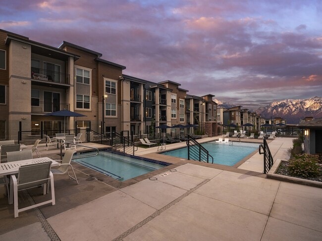 Building Photo - Parc Ridge Apartments
