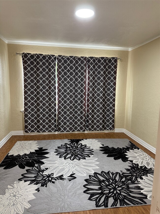 Photo - 5106 Jackson St