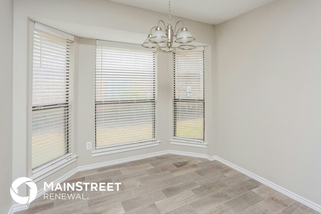 Photo - 3652 Village Green Dr