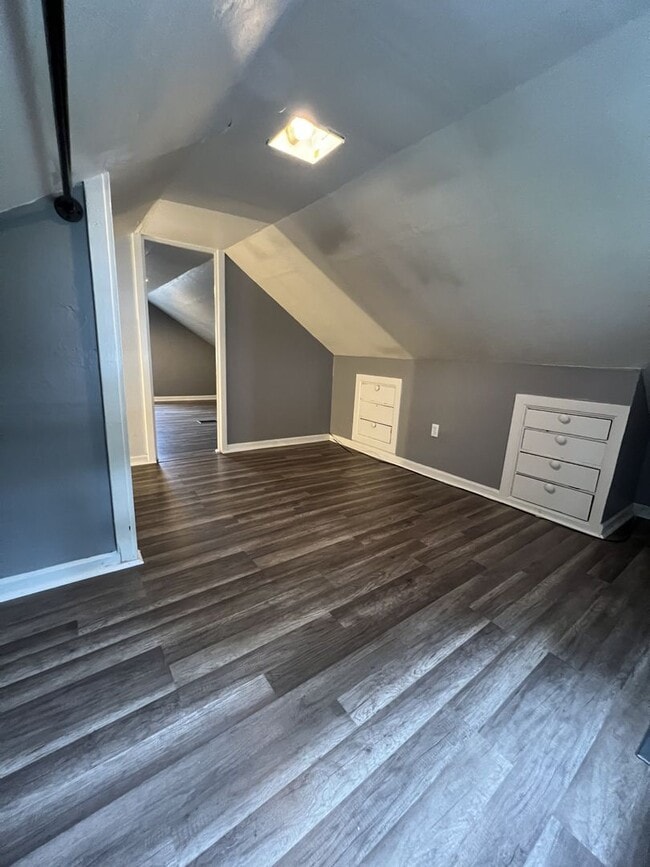 Photo - Newly Updated 3 Bed, 2 Bath Home on a Quiet Street in Brentwood- Available 7/15!