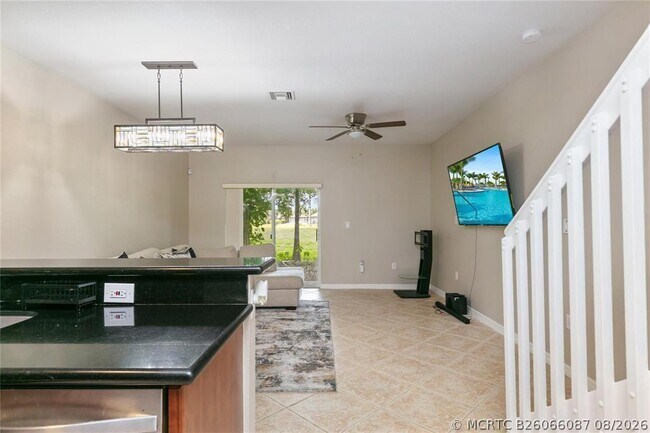 Building Photo - 4408 Woodland Cir