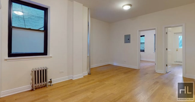 Building Photo - GRAND STREET