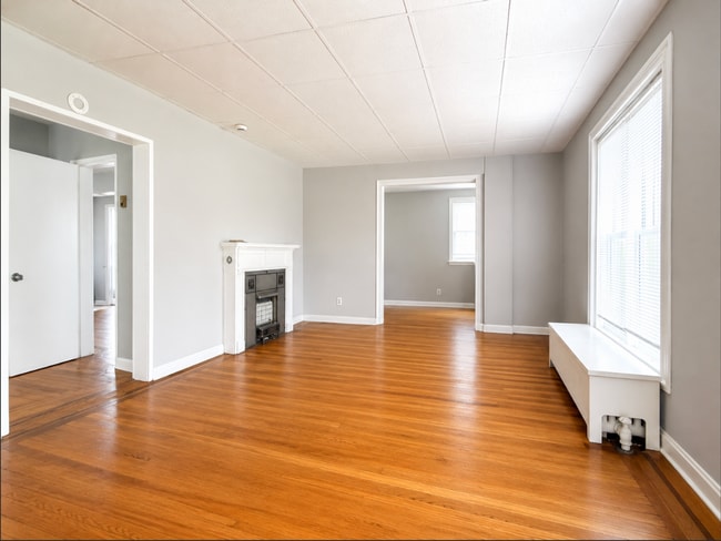 Photo - 2604 Hamilton Ave Unit Apt 1 (CB)