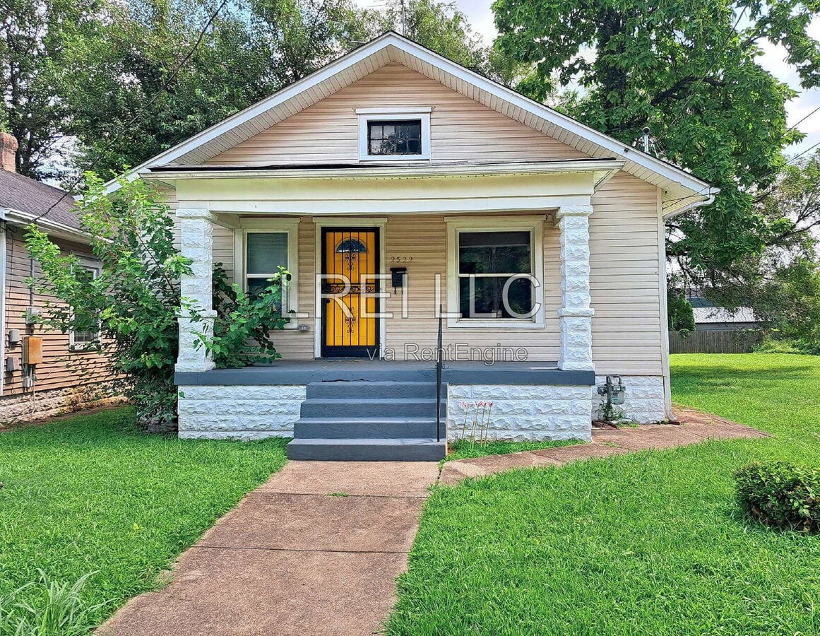 Photo - 2522 Wilson Ave