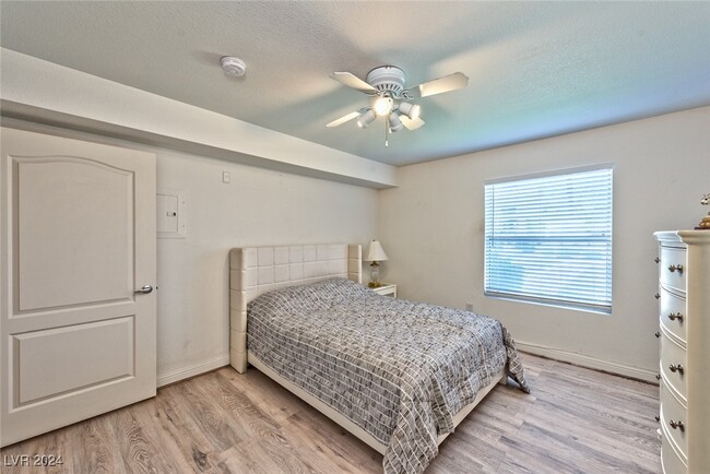 Photo - 5055 W Hacienda Ave Condo Unit 1209