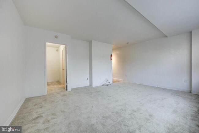 Photo - 1011 Arlington Blvd Unidad 403