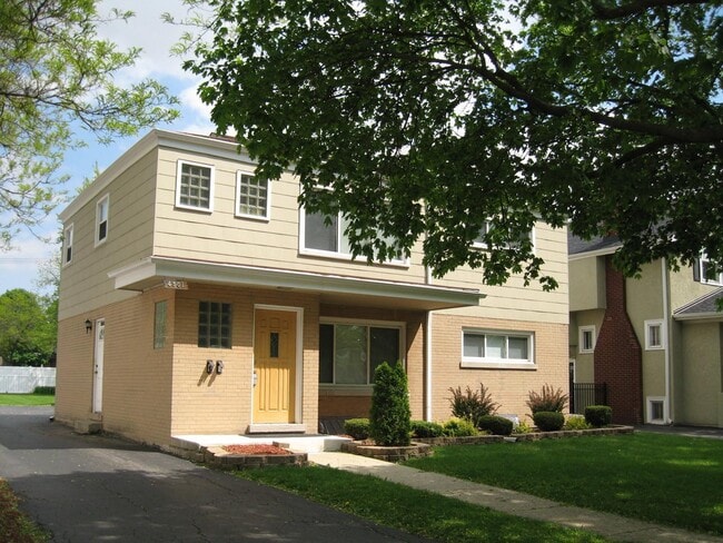 Building Photo - 4501 Grand Ave