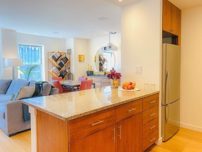 16 Miner St Unit 608