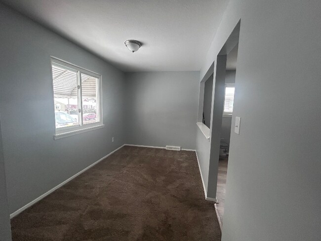 Photo - 4655 E 175th St