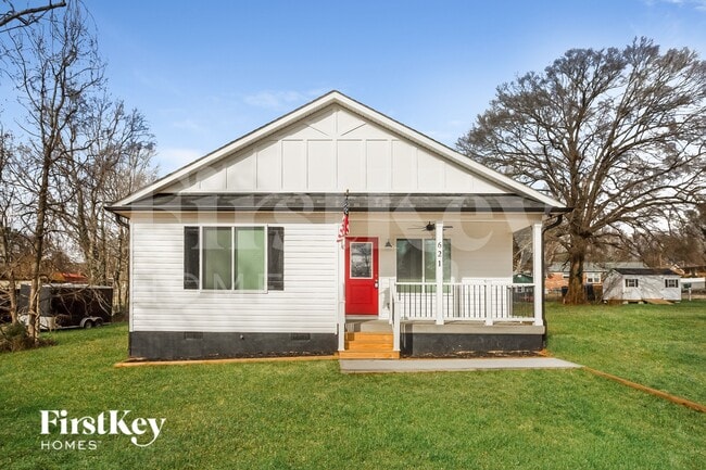 Photo - 621 E Mills Dr