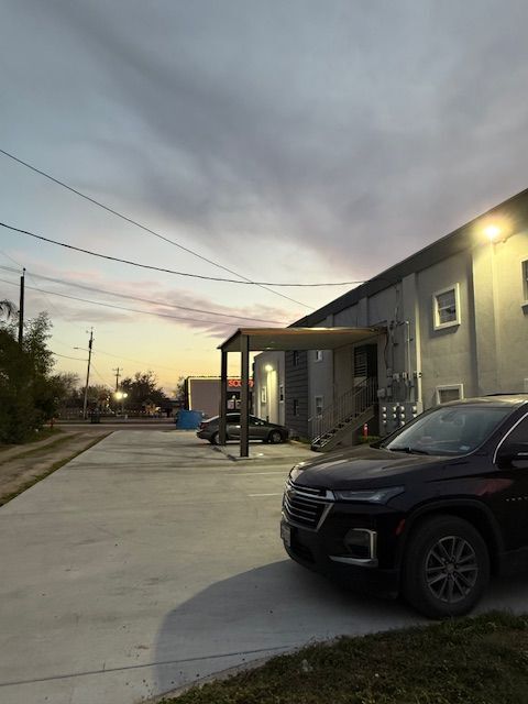 Photo - 500 N Broadway St