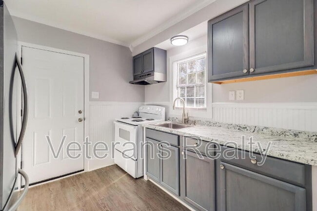 Photo - 1772 Corley St