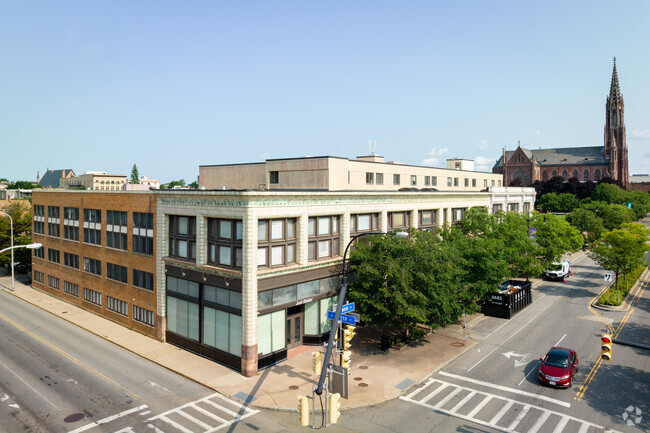 Building Photo - Ansonia Center Rental