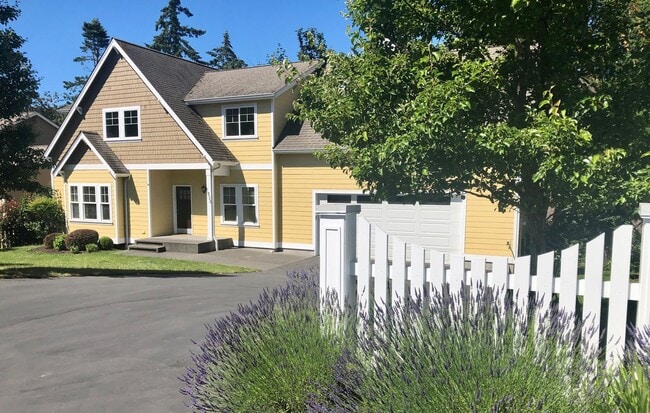 Fort Ward Home - Fort Ward Home