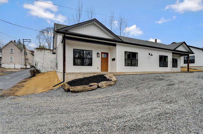 Photo - 627-629 Prescott Ave Townhome