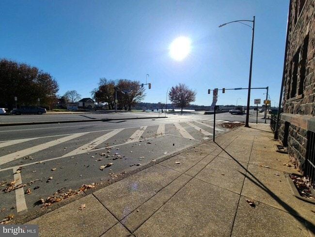 Building Photo - 901 N Front St Unit 4R