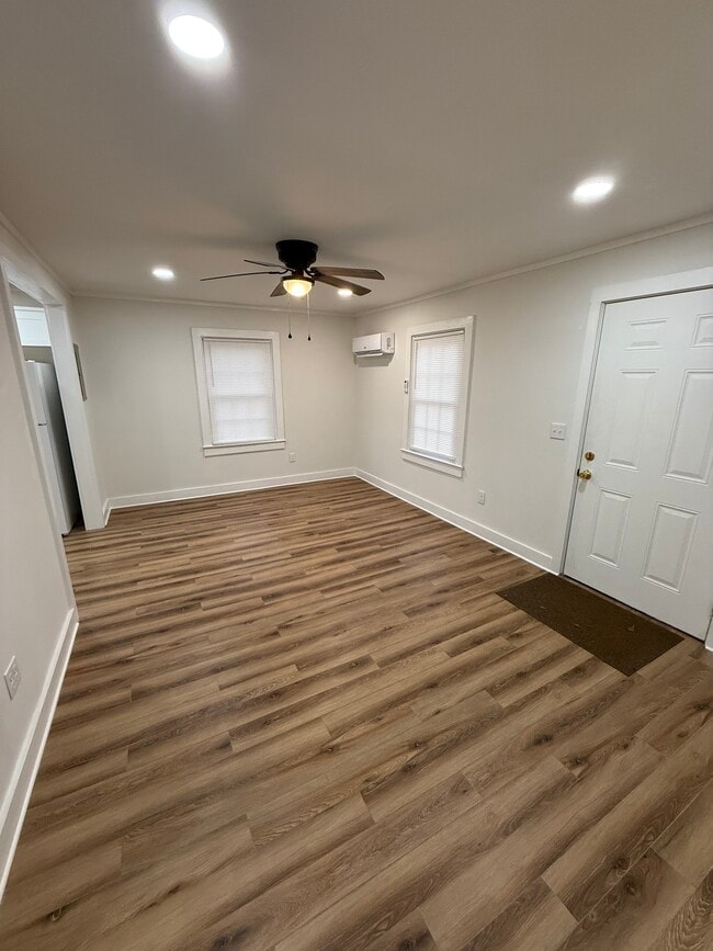 Photo - 110 Small St