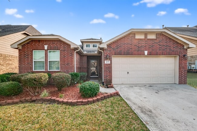 Building Photo - 4205 Graceland Dr