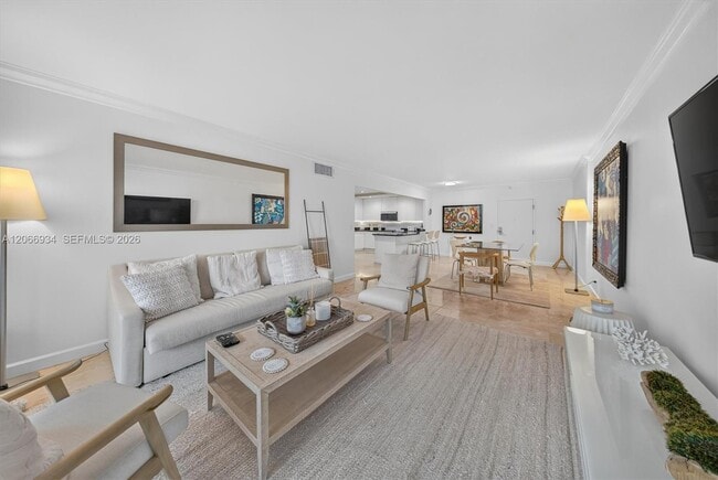 Photo - 2301 Collins Ave Unit 908