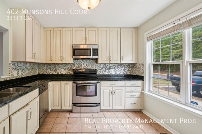 Photo - 402 Munsons Hill Ct