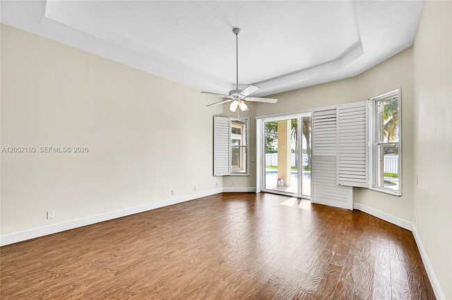 Photo - 512 NW 120th Dr
