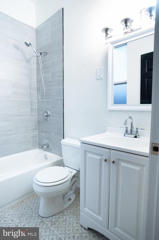 Photo - 1221 N Randolph St Unit 2