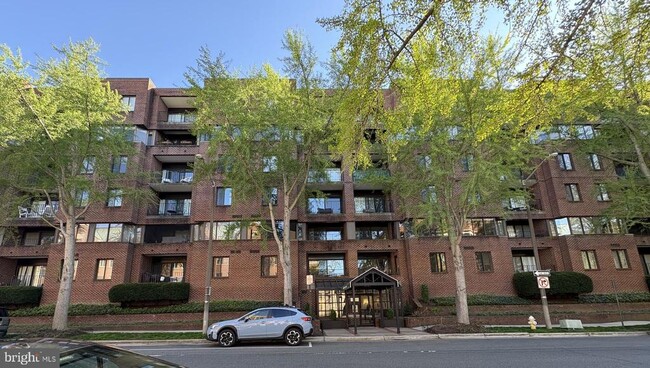 Building Photo - 1600 Prince St Unit 101