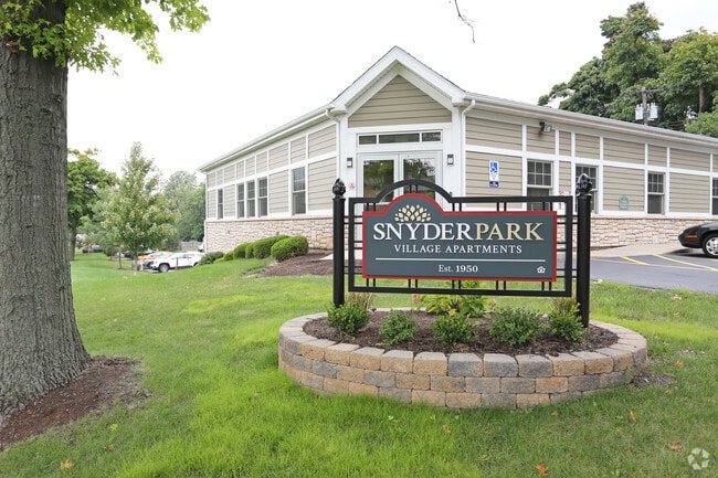 Leasing Office