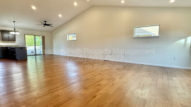 Photo - 1516 River Rock Rd
