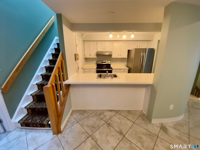 Photo - 65 Sandpiper Crescent Unit 65