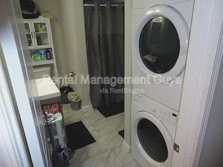 Photo - 3714 Kipling Ave