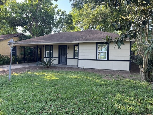 Building Photo - 4933 Alvin St