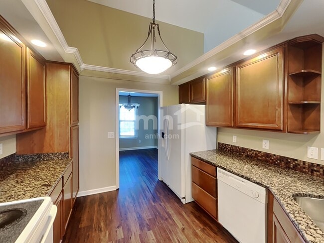 Photo - 1708 Shetland Ln