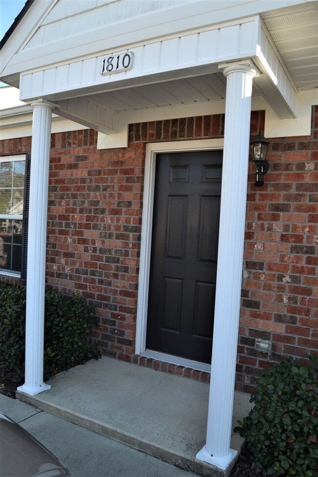 Photo - 1810 Lauren Ln