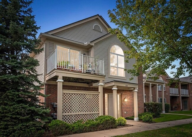 Building Photo - 8201 Chesapeake Cir Unit Maple Cross Condo
