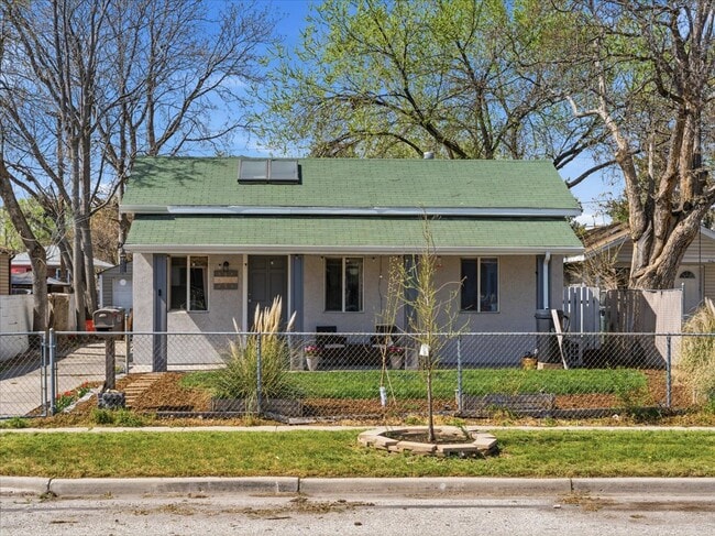 Building Photo - 616 S 1300 W
