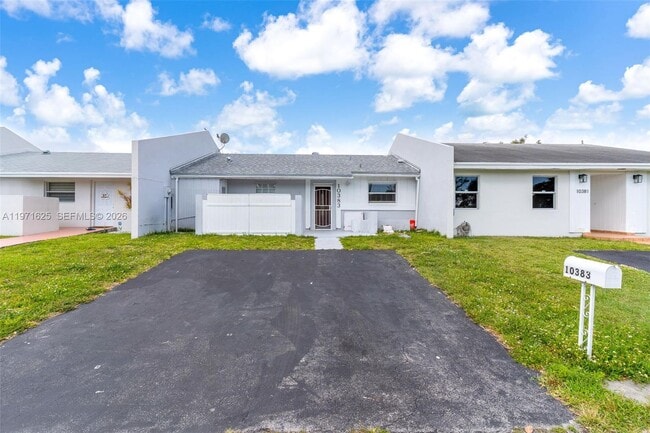 Building Photo - 10383 SW 209th Ln