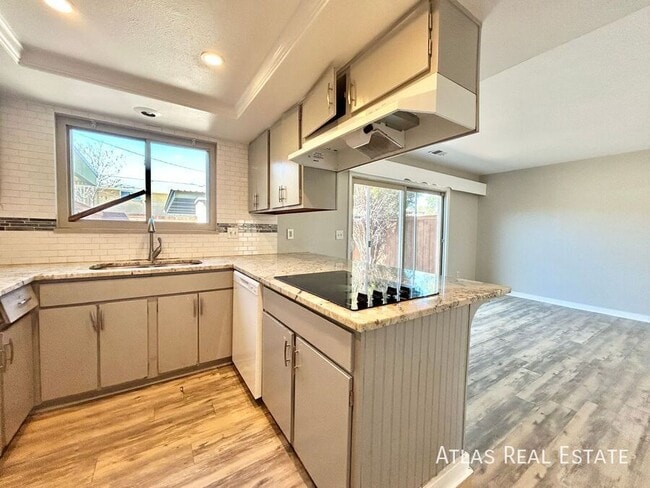 Photo - 9117 E Nassau Ave