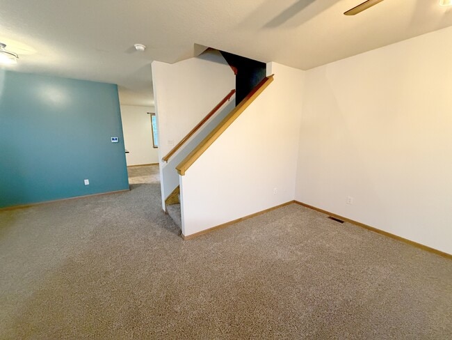 Photo - 1005 NE Kamies Ln
