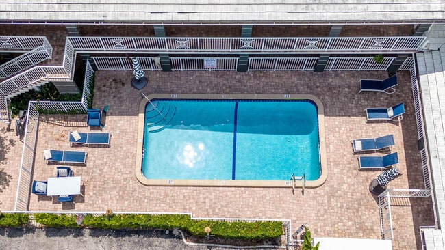 Photo - 330 W Camino Real