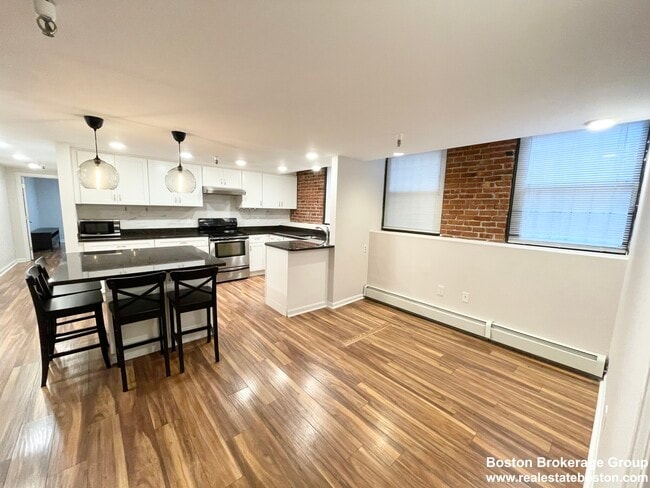 Photo - 45 Hemenway St Unidad 26