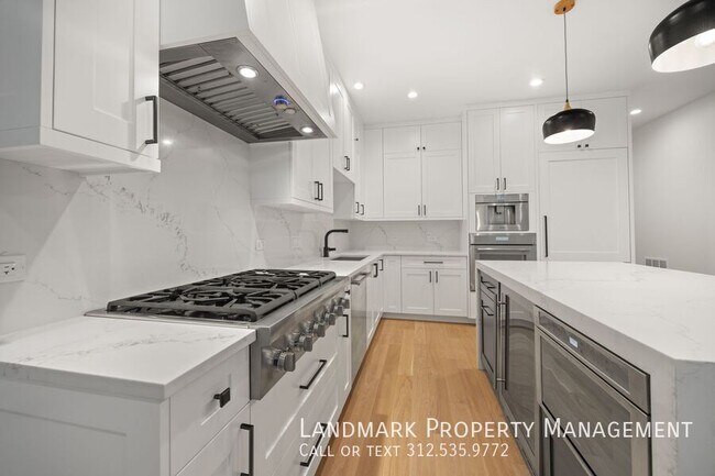 Photo - 2658 N Bosworth Ave Unit 2