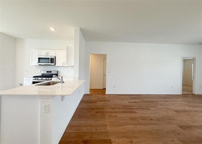 16208 Lovers Ln